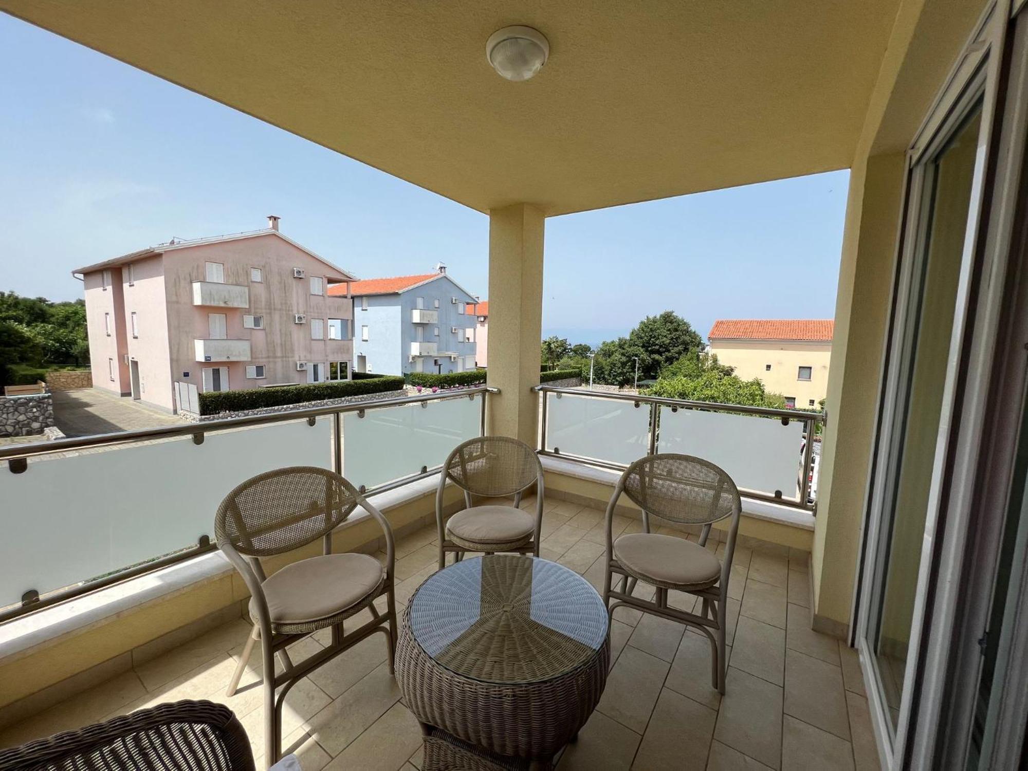 Apartman Sven Malinska Εξωτερικό φωτογραφία